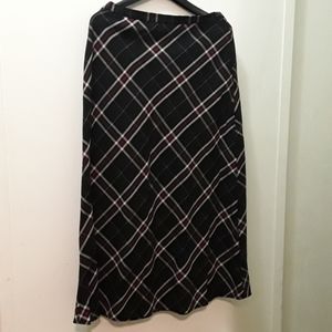 STUDIO C A _ line plaid  size 14 skirt